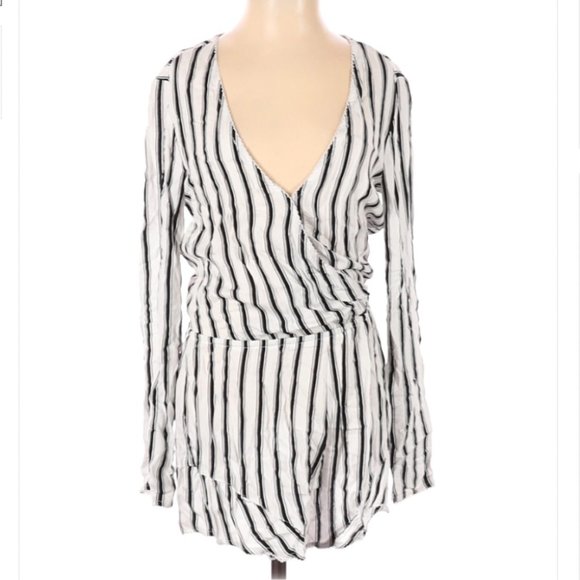 House Of Harlow 1960: Melrose Romper - Picture 5 of 6